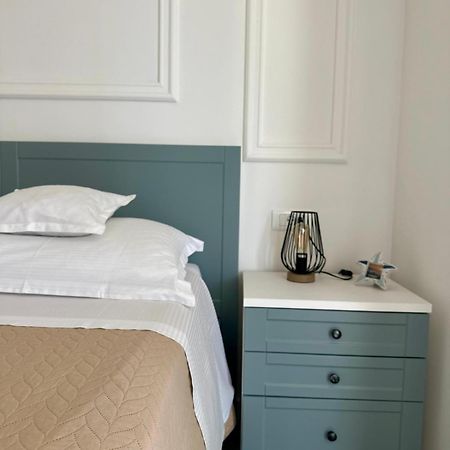 Apartments Lozina ดริเวนิก ภายนอก รูปภาพ