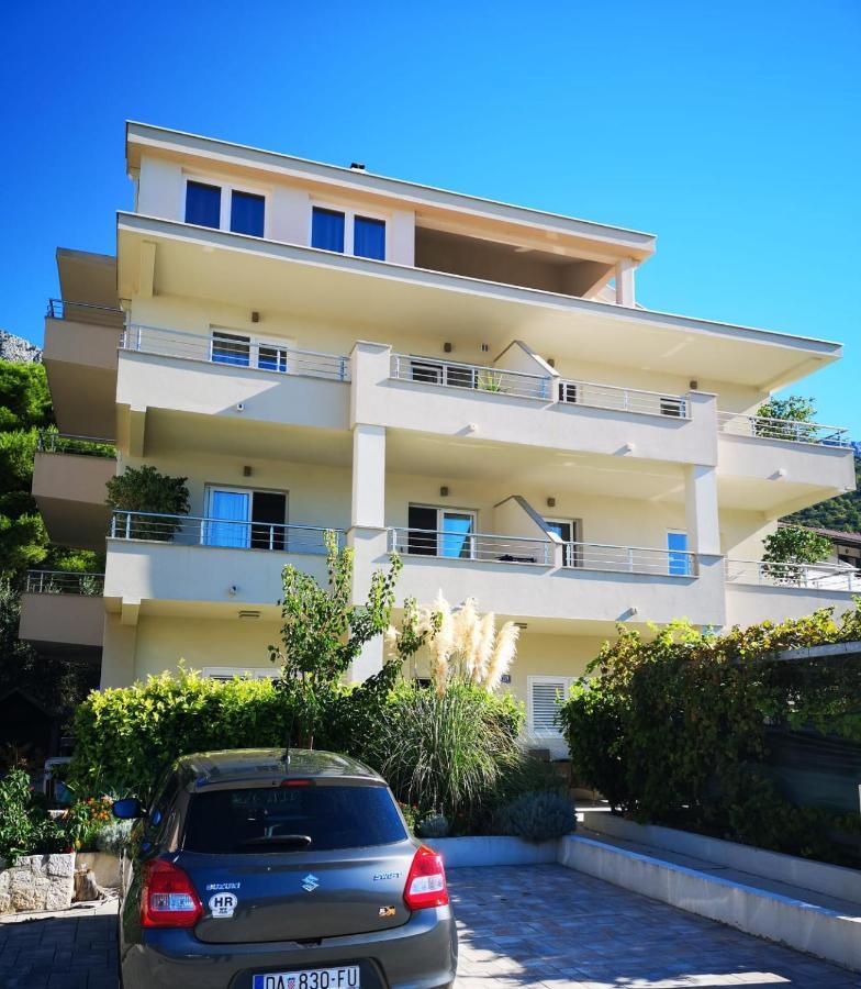 Apartments Lozina ดริเวนิก ภายนอก รูปภาพ
