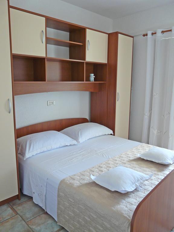 Apartments Lozina ดริเวนิก ห้อง รูปภาพ