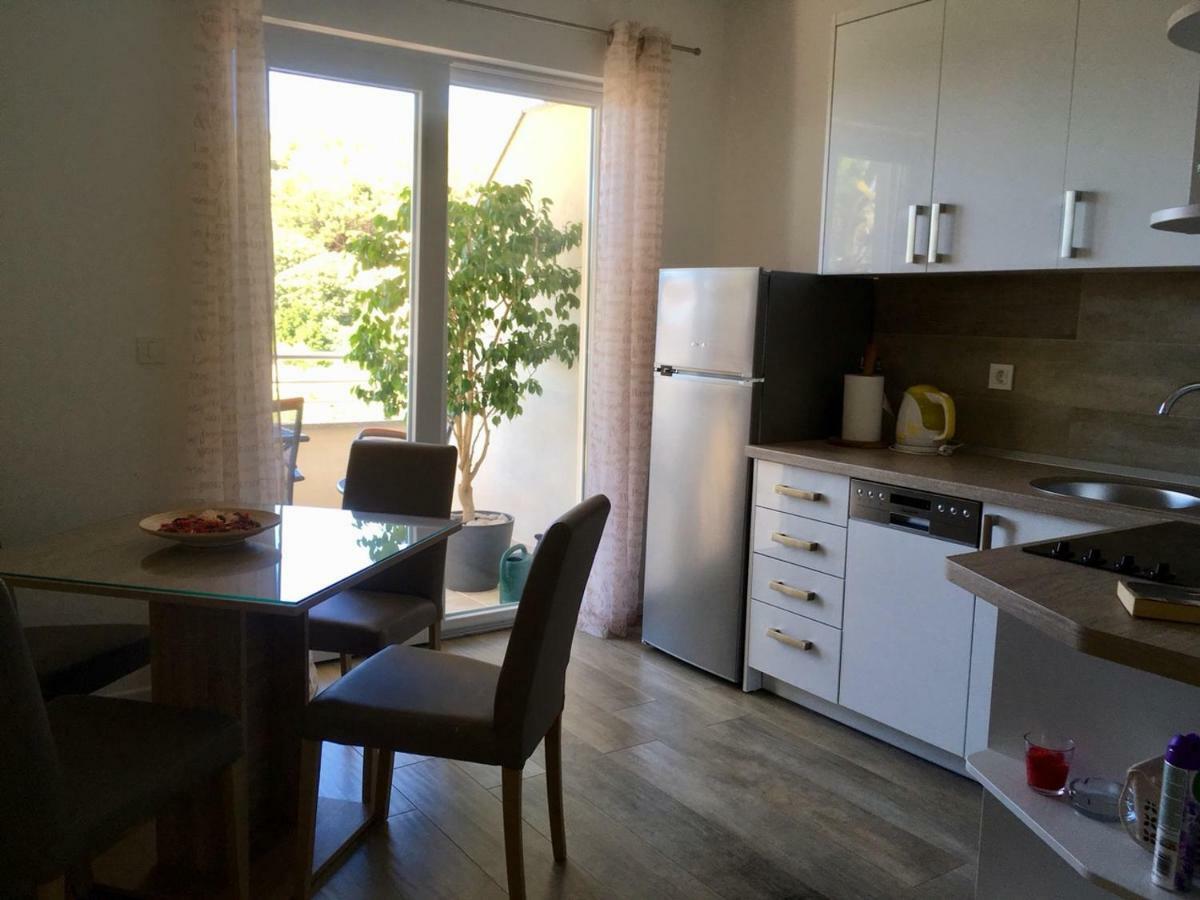 Apartments Lozina ดริเวนิก ภายนอก รูปภาพ