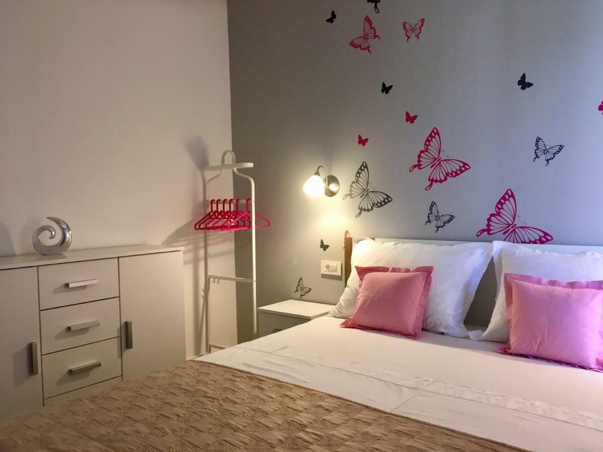 Apartments Lozina ดริเวนิก ภายนอก รูปภาพ